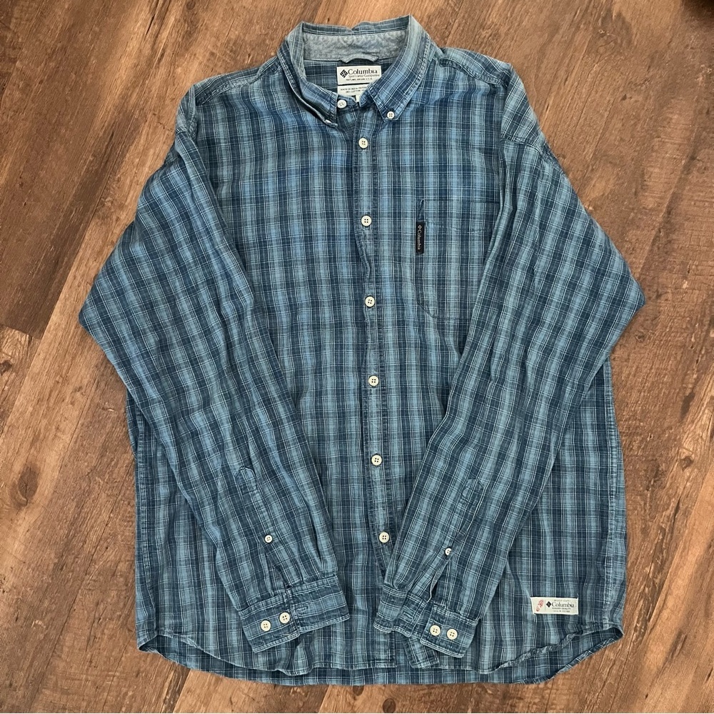 Columbia Men's Casual Blue Checkered Shirt